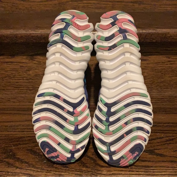 Women’s Reebok Running Shoes Size 8 USA - Picture 3 of 3